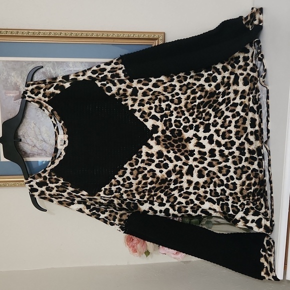 BIBI Cold Shoulder Animal Print Long Sleeve XLarge Fall Cozy Soft Knit Buckle - Picture 1 of 10